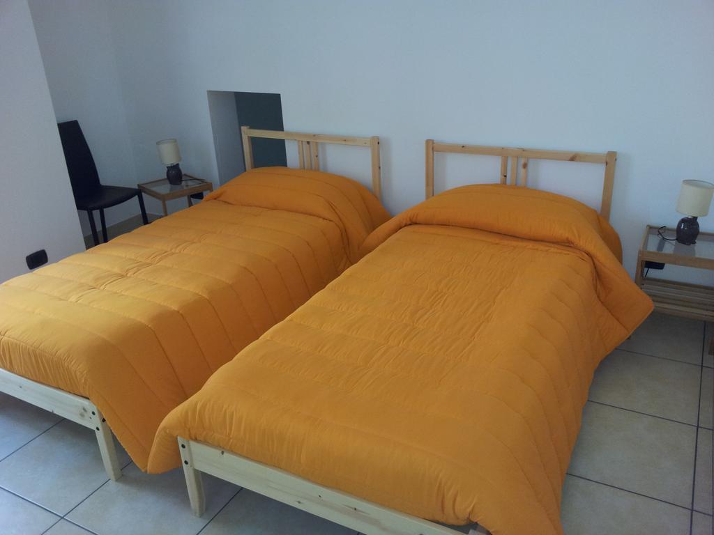 Caporlando B&B Castellaneta Værelse billede